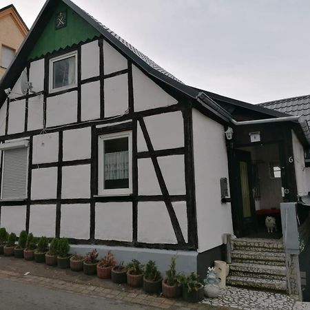 Happy Villa Holiday House Olsberg Buitenkant foto